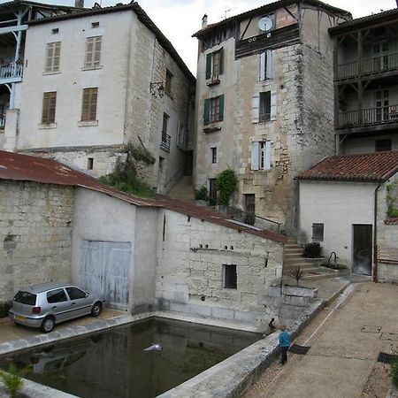Faubourg St Jean Apartment Aubeterre-sur-Dronne Exterior photo